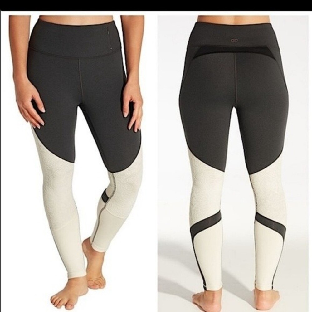 Calia Limited Edition Heather Onyx Velvet Leggings size Medium Women's.  18